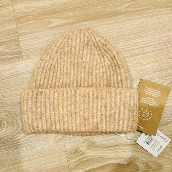 🆕 Vero Moda Matching Toque & Scarf - Picture 4 of 10